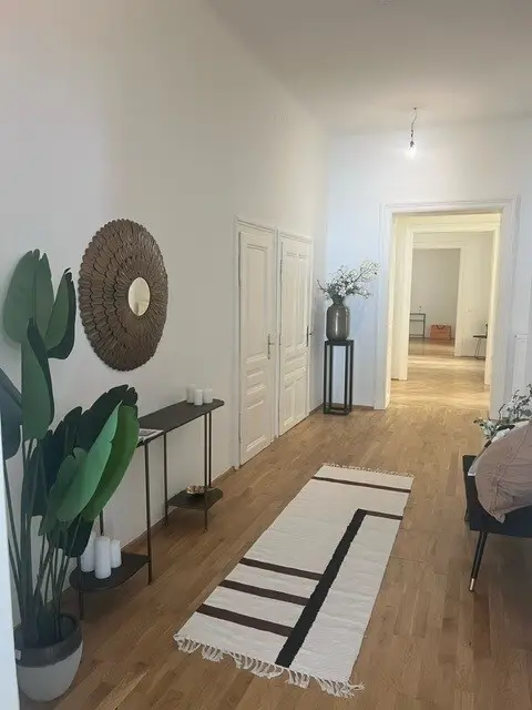 UNBEFRISTET: Charmante Altbauwohnung nahe Volkstheater