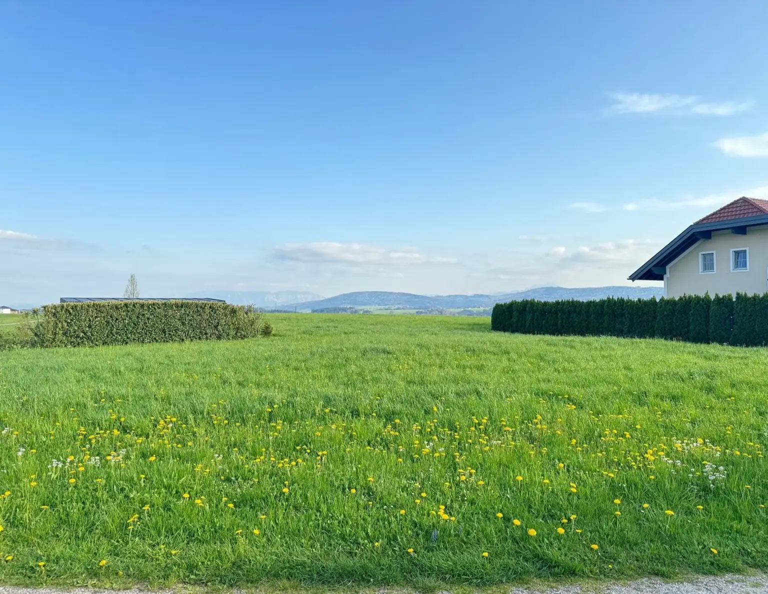 931 m2 Baugrund für Eigenheim mit Berg- und Fernblick | Pöndorf in Oberösterreich