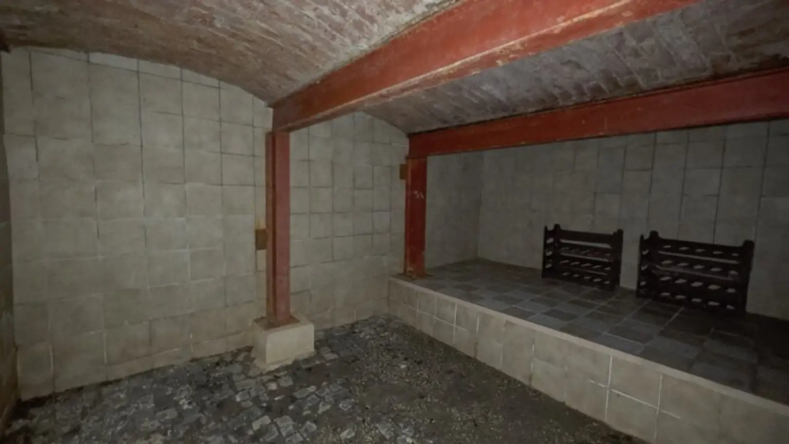 Ein/Zweifamilienhaus * teilweise renoviert * direkt am Wald gelegen * Ruhelage