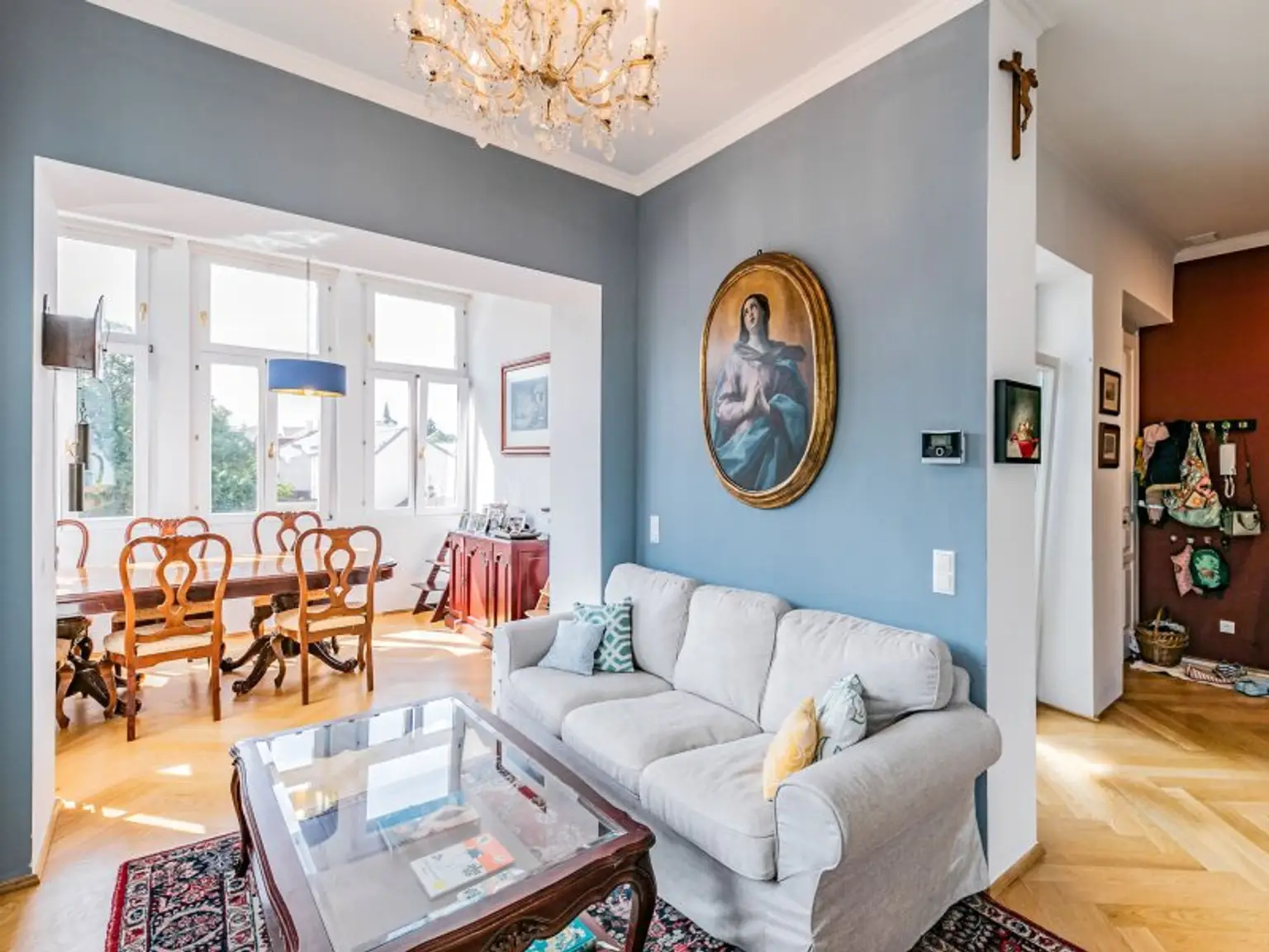 Stilvolle Familienwohnung am Fuß des Küniglbergs - 4 Zimmer getrennt begehbar - Balkon, Klima, Gartennutzung