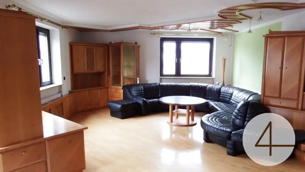 Selbstständig und doch im eigenen sicheren Hafen, WOHNEN-BÜRO Wohnen 170 m2 + Lager + Mieteinnahmen