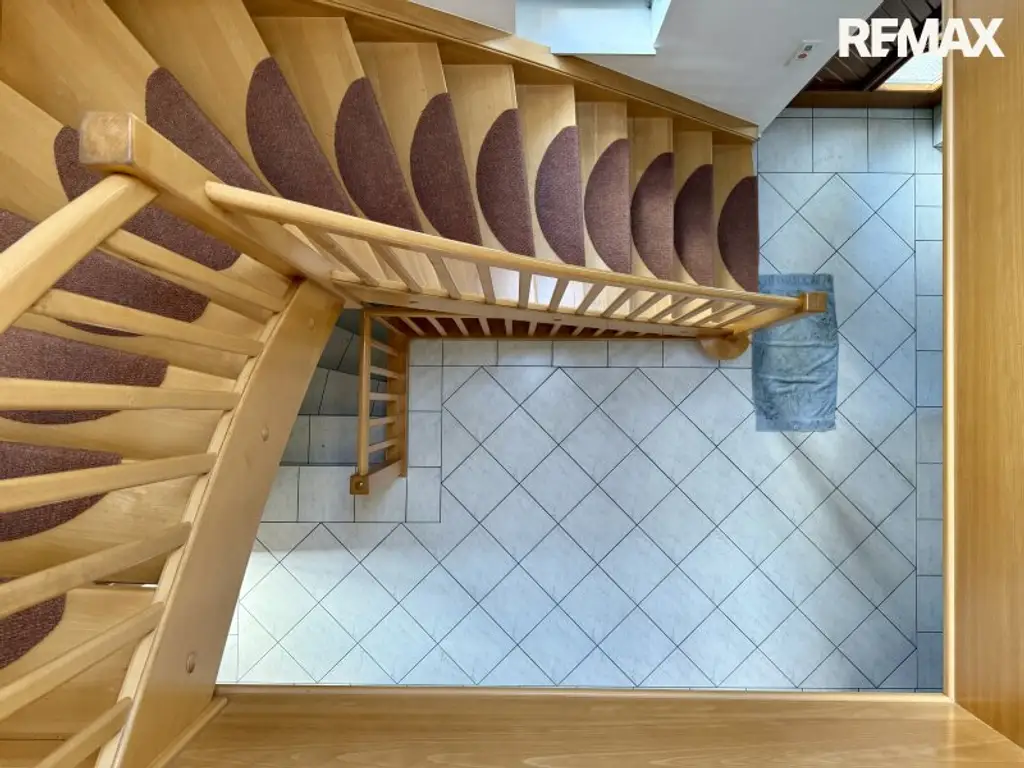 Seenahe Lage mit Badeplatz – Einfamilienhaus am Schloßsee (2. Reihe) inkl. Seezugang, ca. 125 m² Wfl.