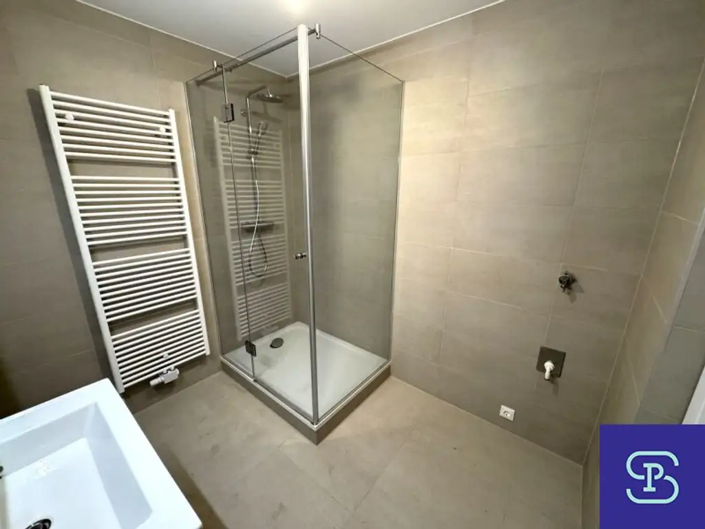 Provisionsfrei: Unbefristeter 82m² Erstbezug mit Einbauküche und 3 Zimmern - 1050 Wien