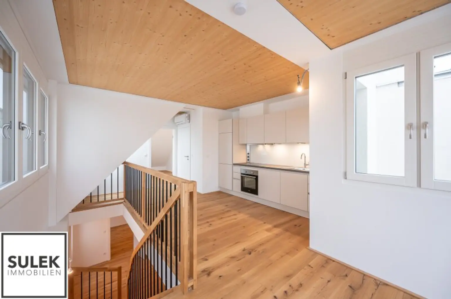 Dachgeschoßwohnung im Herzen des 2. Bezirks – 83 m² Wohnkomfort
