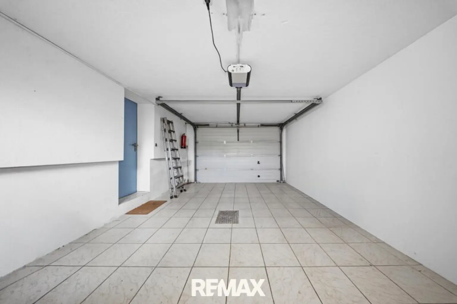 16 Garage