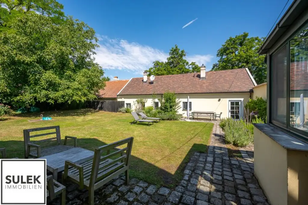 charmantes Einfamilienhaus mit dazugehöriger Einliegerwohnung in Petronell - ab 1.11.2025