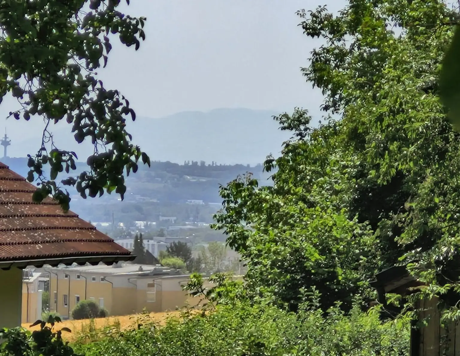 RARITÄT - Einzigartiges Baugrundstück in Leonding - 896 m² für Ihr Eigenheim...!
