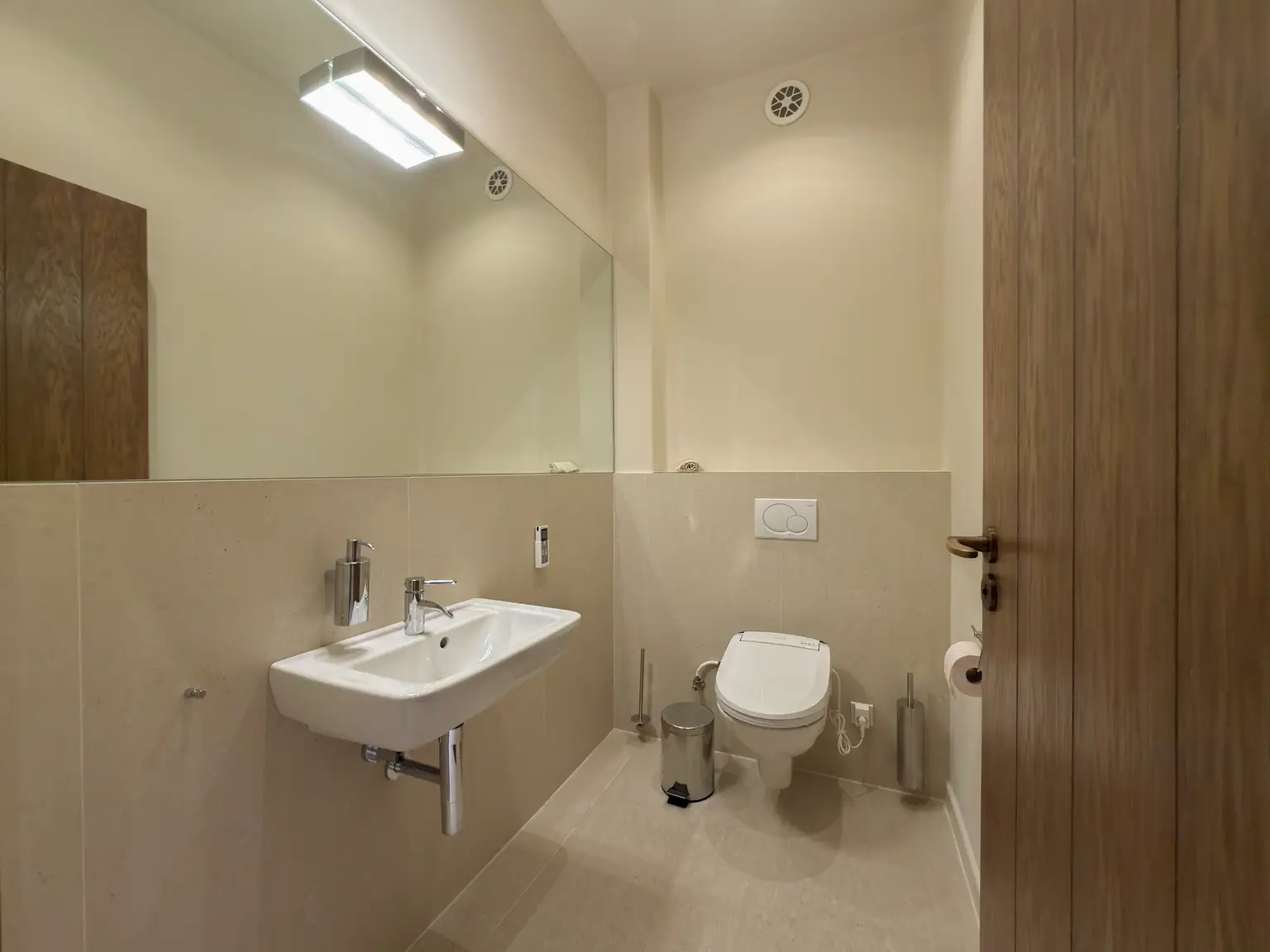 Architektur-Juwel am Neusiedler See: Wenn Großzügigkeit auf absolute Privatsphäre trifft!