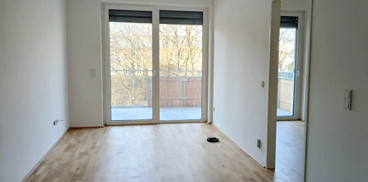 NEUBAU - ERSTBEZUG - Top 10 - Wunderschöne 2 Zimmerwohnung mit großem Balkon und eigenem Tiefgaragenplatz