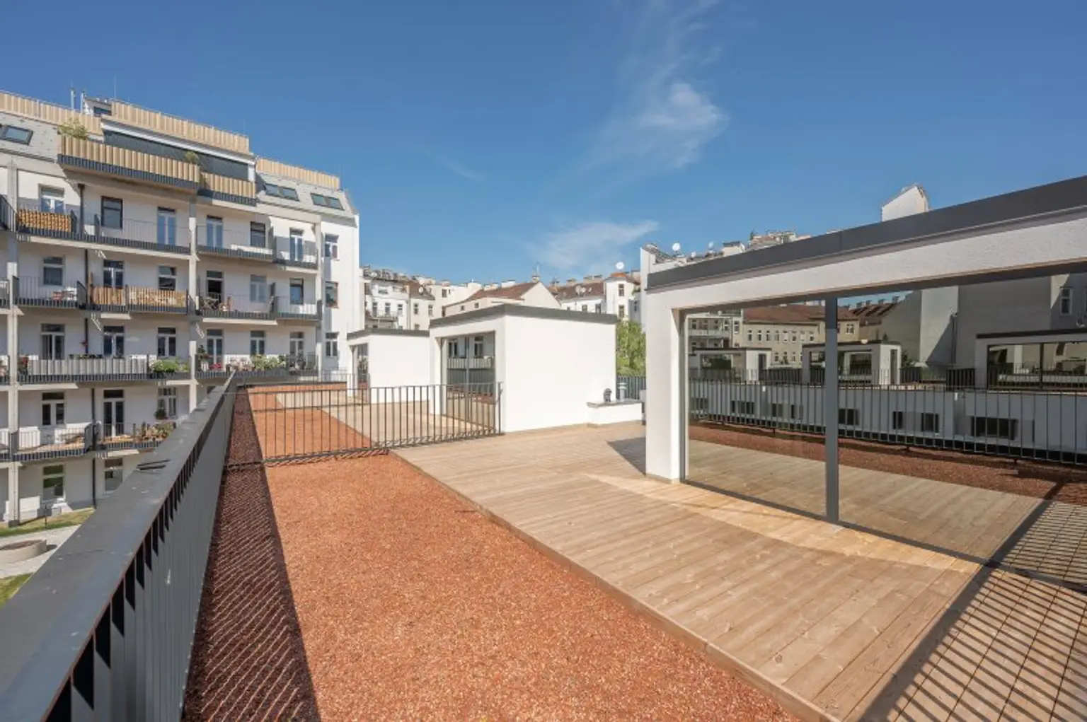 ***NEU***Townhouses in bester Lage mit Garten und Dachterrasse!