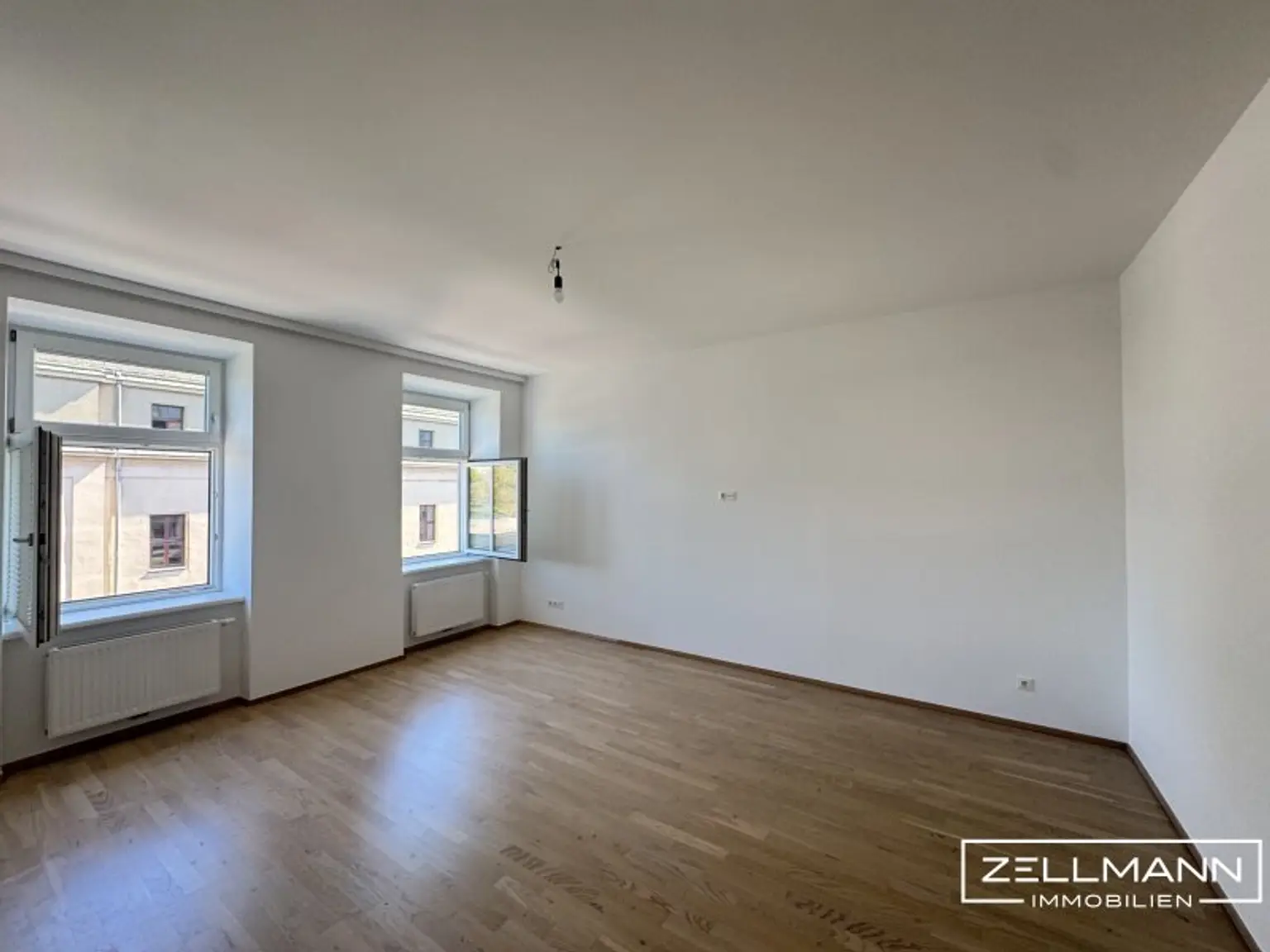Großzügige Altbauwohnung mit Lift und Top-Ausstattung | ZELLMANN IMMOBILIEN