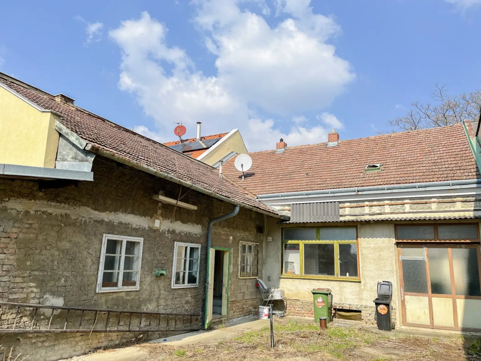 [06704] Schönes Grundstück mit Abrisshaus