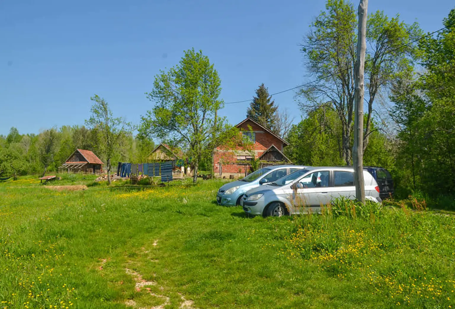 Zentral-Kroatien: Idyllischer Reiterhof im Öko-Dorf Blatusa in Aussichtslage