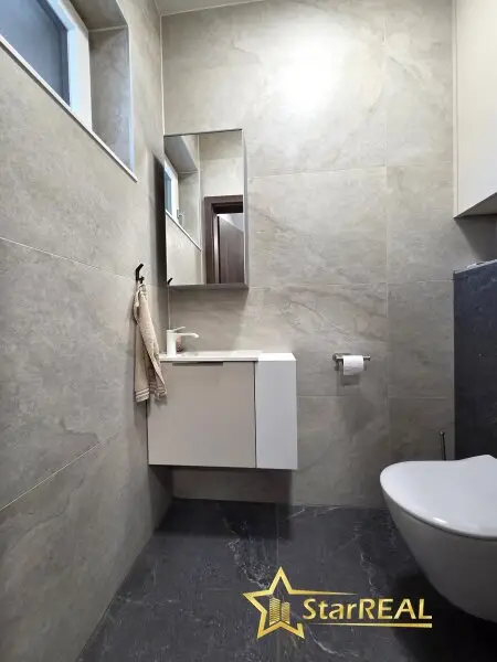 Toilette ERDGESCHOSS