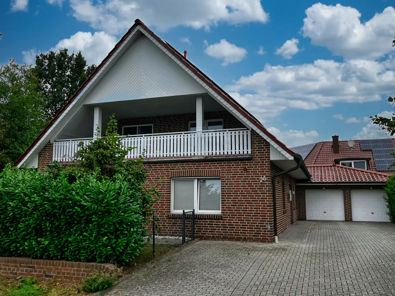 Viel Platz für Ihre Zukunft! Einfamilienhaus mit Einliegerwohnung!