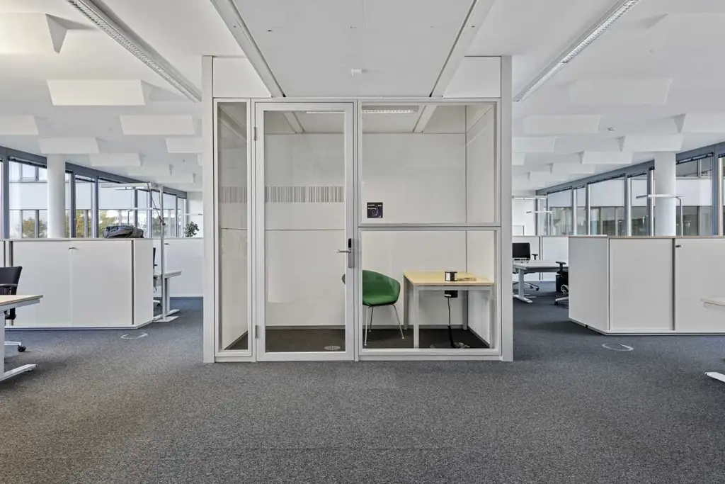 Top moderne & voll Ausgestattete Büroflächen in der Siemensstraße zu mieten!