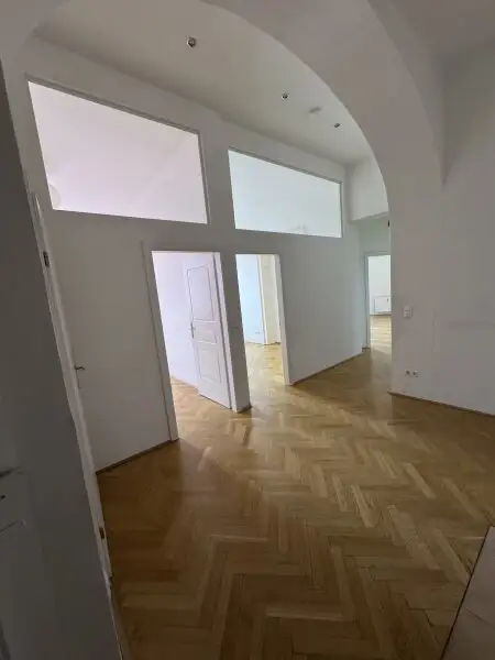 Mietwohnung ca.111m2 in bester Lage-stilvoll-gepflegt in Graz! ***Wohngemeinschaften möglich***