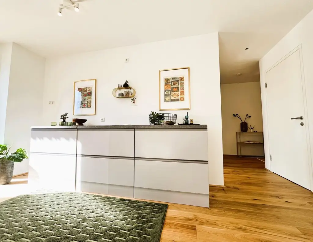 INNSBRUCK: NEUBAU-3-Zimmer-Wohnung mit 2 Balkonen ab sofort zu kaufen!