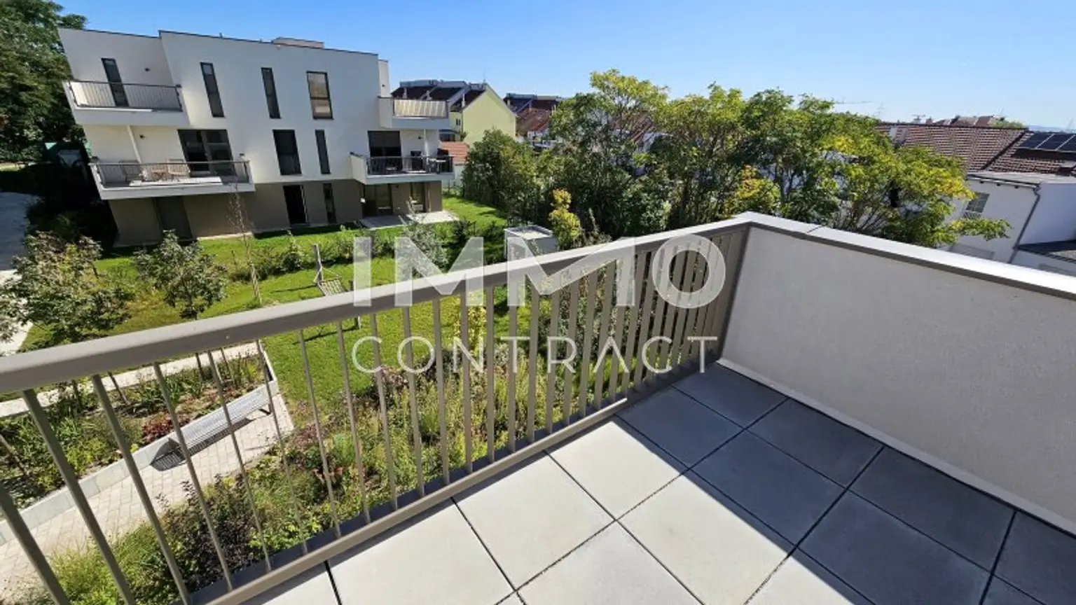 Ostterrasse mit Ausblick