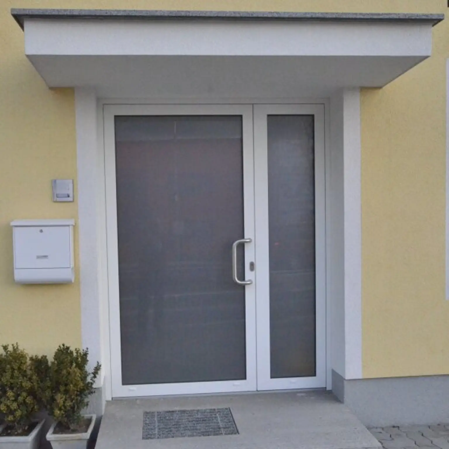 NEUWERTIGE 4-Zimmer Wohnung im Zentrum von Tragwein  II  mit hochwertiger Einbauküche