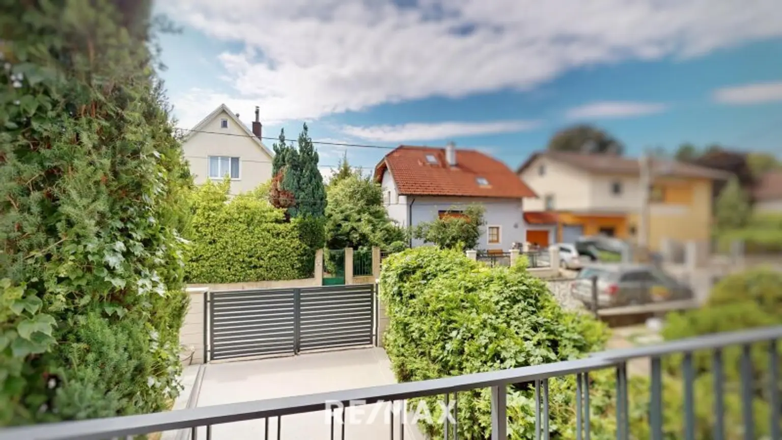 ETWAS GANZ BESONDERES Neuwertige Villa in Grün und Ruhelage mit gepflegtem Garten in privilegierter Lage Wien 1210