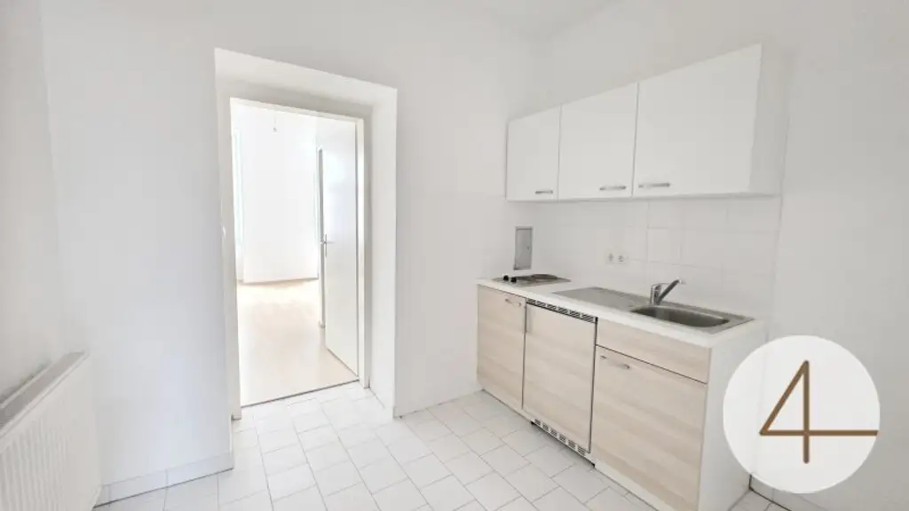 Sanierte Wohnung im Altbauhaus