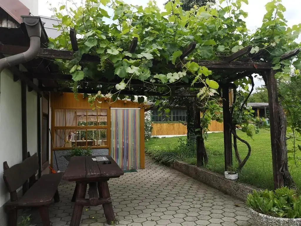 Hohe Lebensqualität - Miethaus mit großem Garten in Hof/L