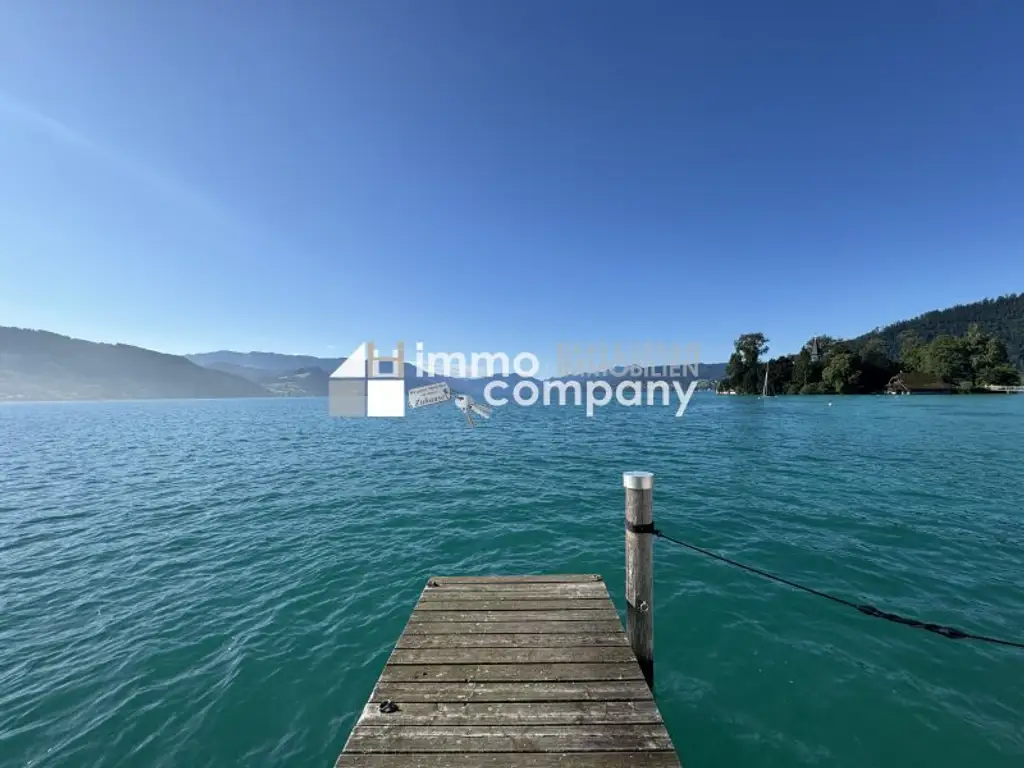 Traumhafter Bungalow in einmaliger Attersee-Lage.  Attersee Ort: 155m² Luxus mit Garten und Terrasse!