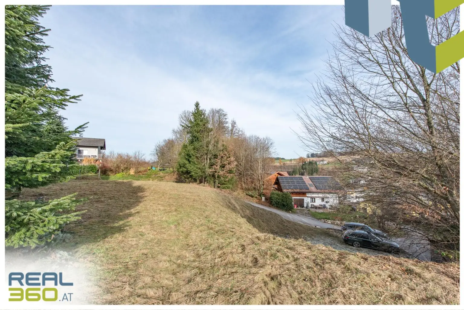 „Harmonisch am Hang gelegen – Naturverbundenheit und Weite inklusive.“