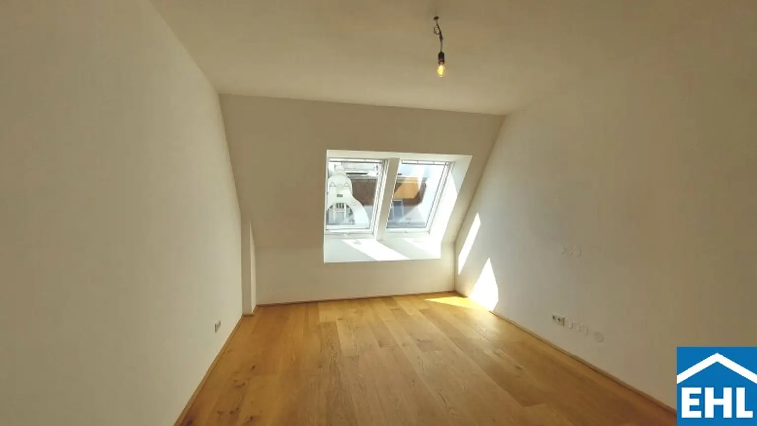 Luxuriöse 3-Zimmer-Wohnung mit Dachterrasse im Servitenviertel – Ihr Traum erwartet Sie!