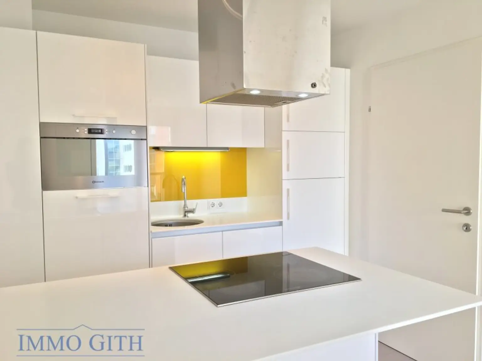 MODERNE & HELLE CA. 45 m² GROSSE 2-ZIMMER-WOHNUNG MIT LIFT, KELLERABTEIL IN DER RÖMERGASSE (1160 WIEN) ZU MIETEN!