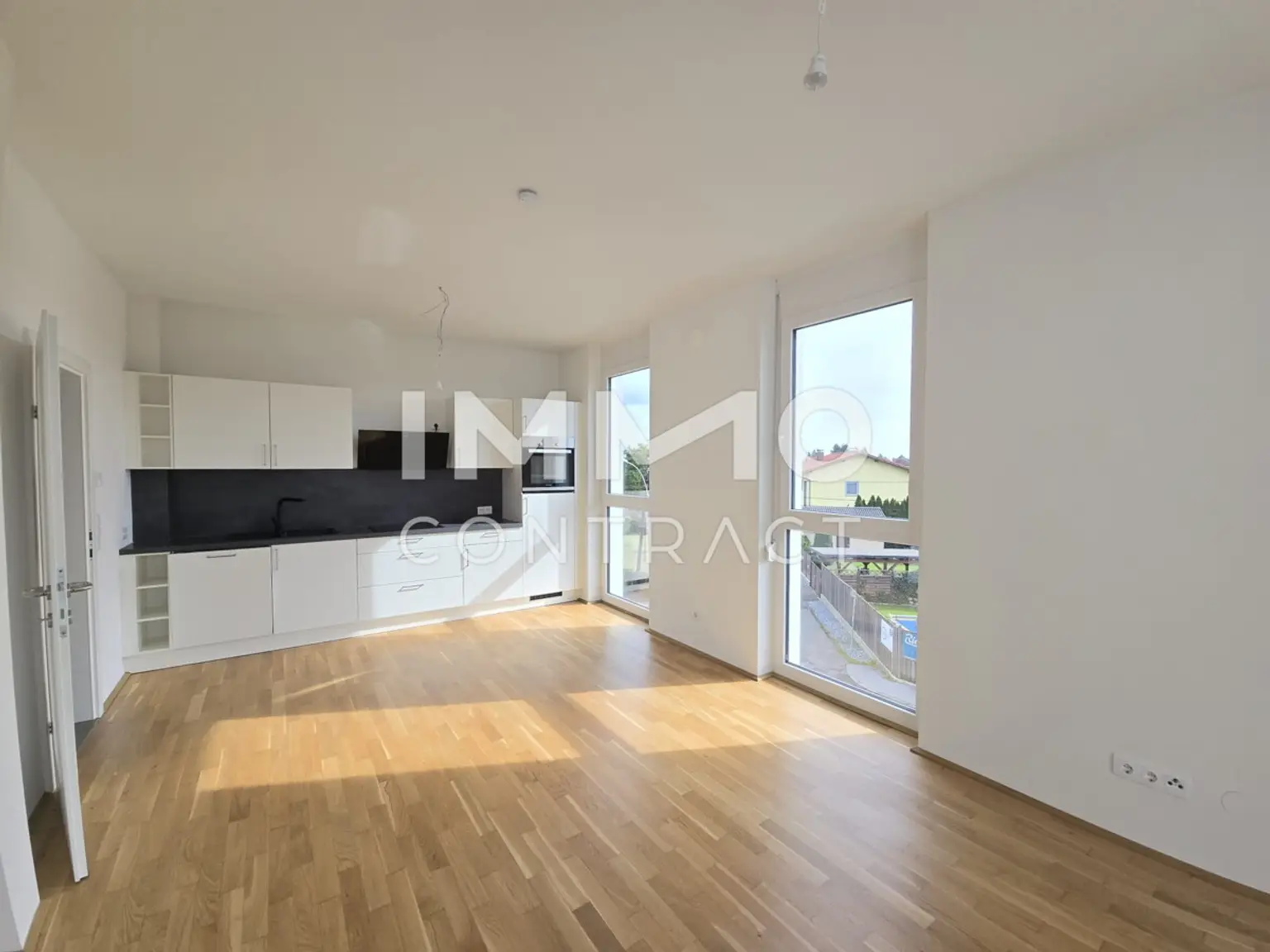 Neuwertige 3 Zimmer Wohnung mit Balkon in zentraler Lage - Harter Straße 86 - Top 09