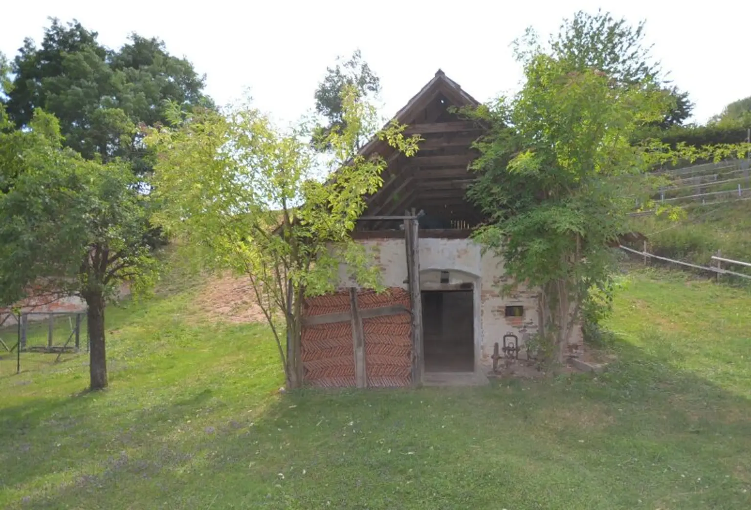 EINFAMILIENHAUS - ehemaliges BAUERNHAUS im Ortsverbund