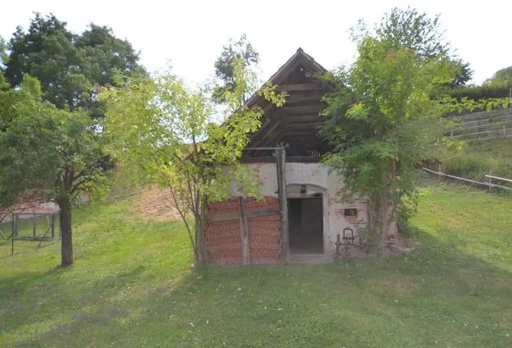 EINFAMILIENHAUS - ehemaliges BAUERNHAUS im Ortsverbund