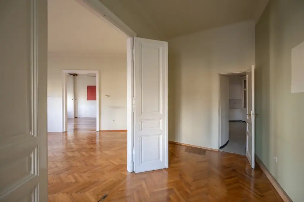 ++NEU++ 3-Zimmer Altbau-Wohnung (sanierungsbedürftig), viel Potenzial