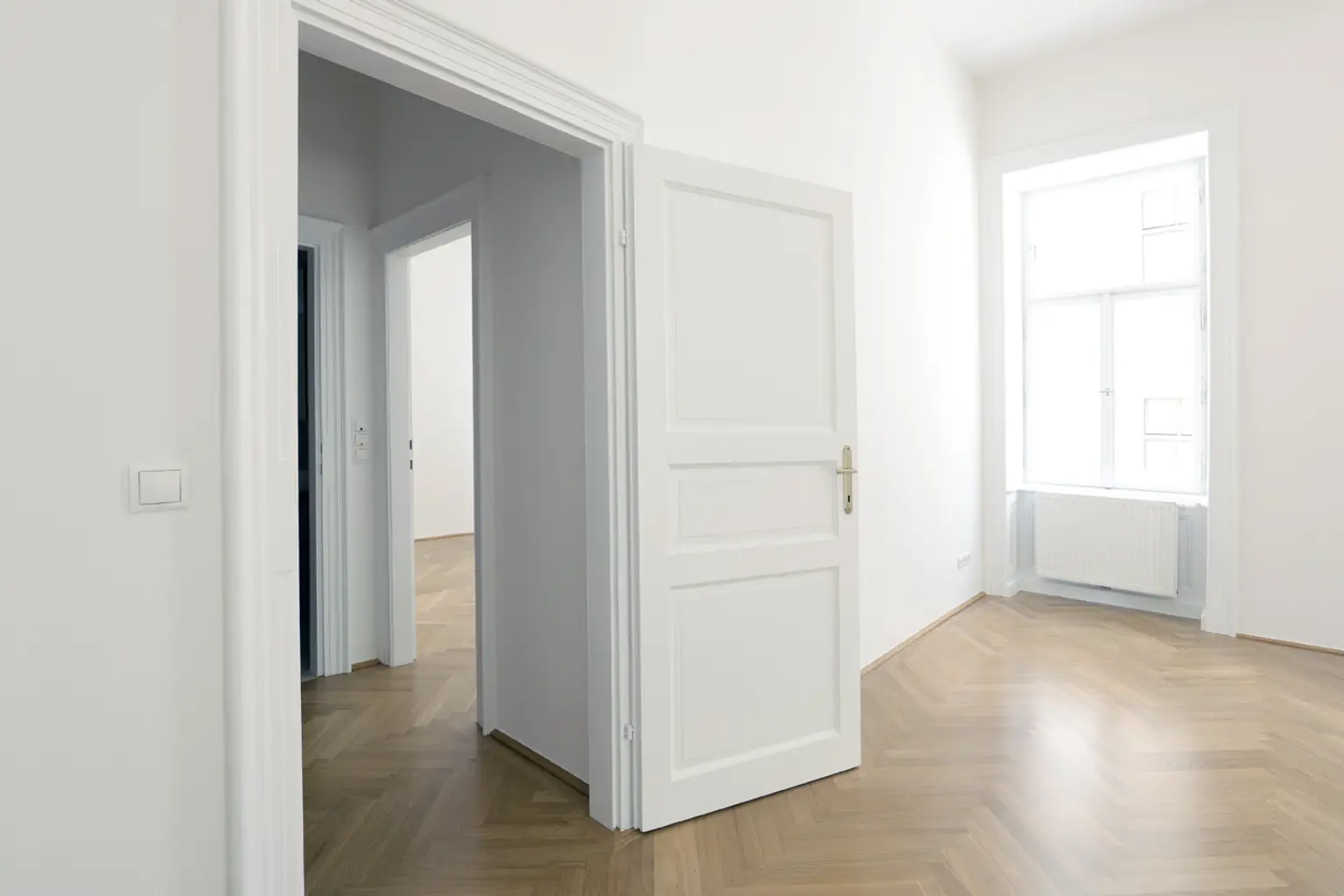 Unbefristete, ruhige 2-Zimmer-Wohnung mit Balkon in der Innenstadt
