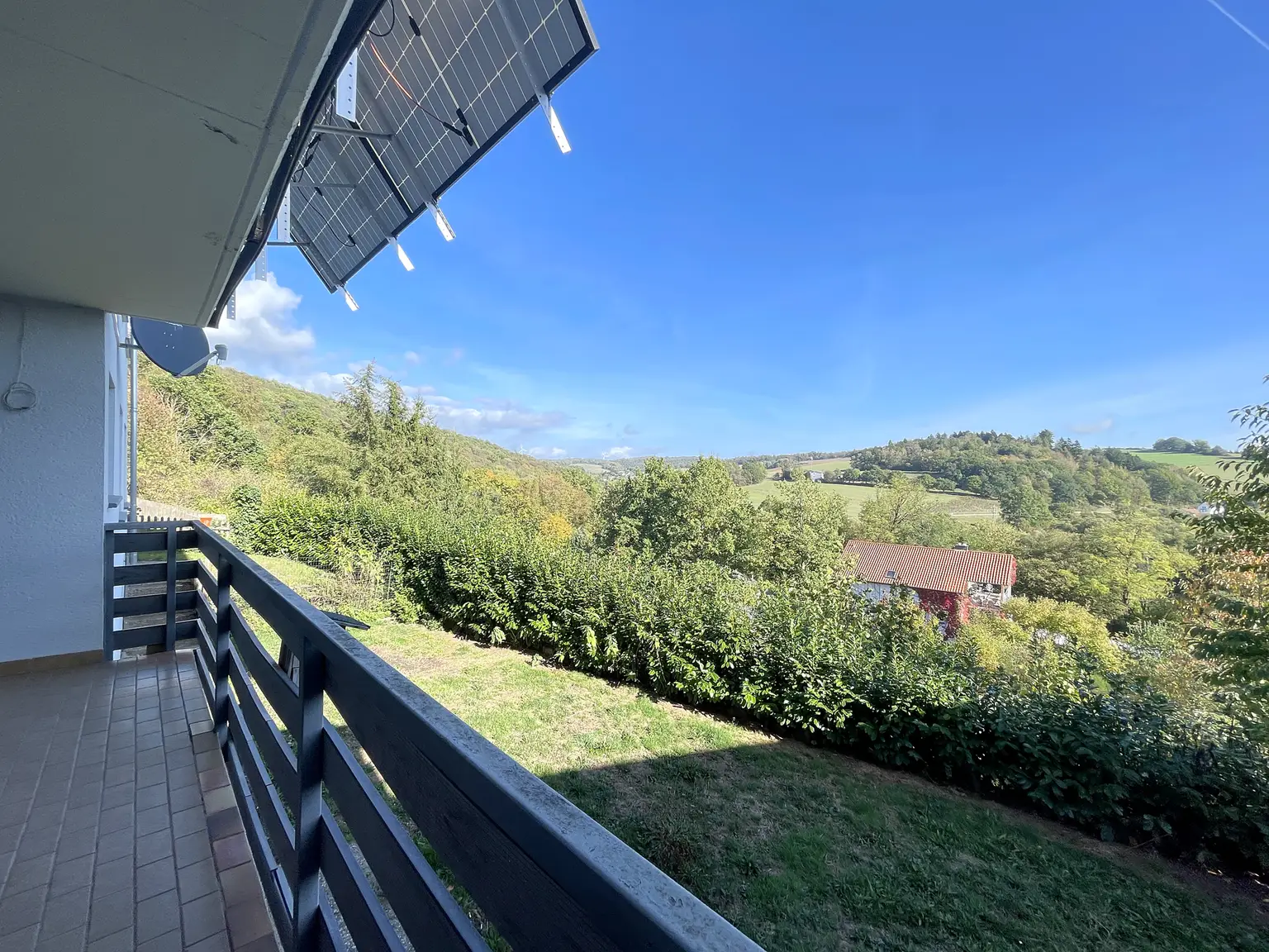 Wohnung-unten_Balkon_mit_Ausblick