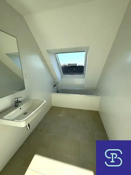 Provisionsfreier 104m² DG-Erstbezug mit Loggia und Einbauküche am Donaukanal - 1200 Wien