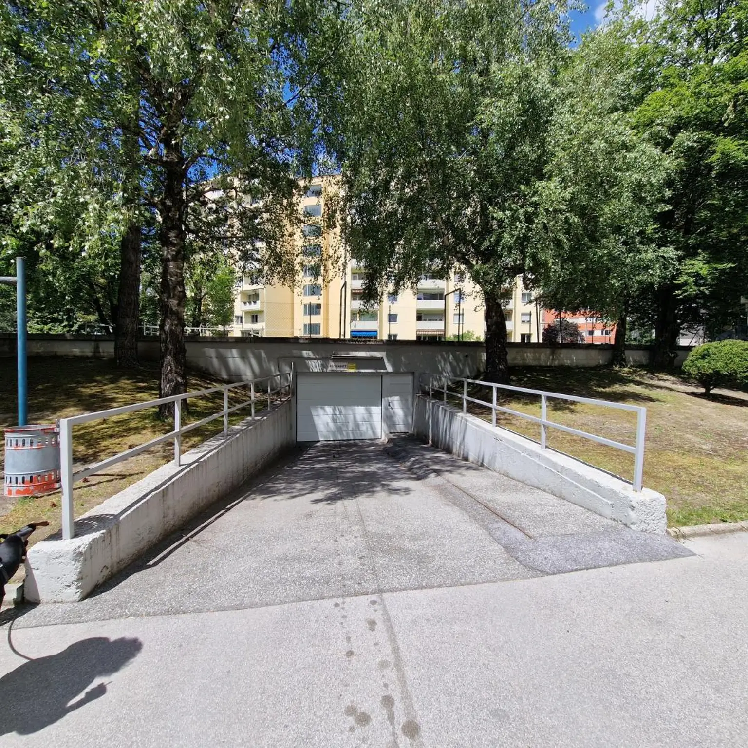 Tiefgaragenausfahrt