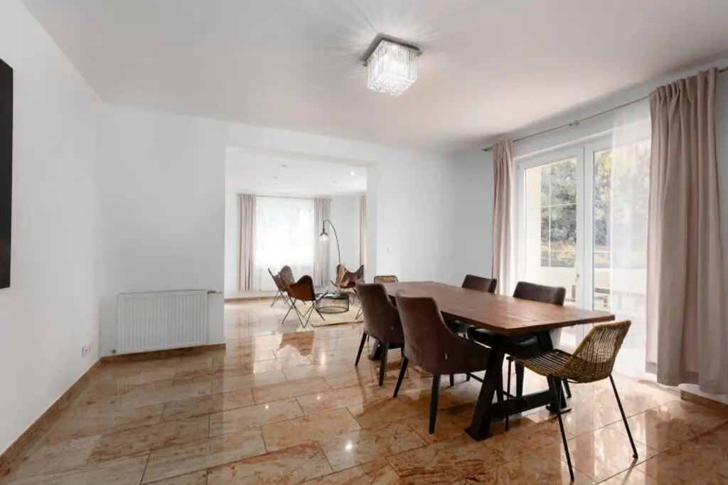 Top Preis/Leistung!  Villa in 1130 Wien !  Top-Lage: Wohnkomfort für Ihre Familie