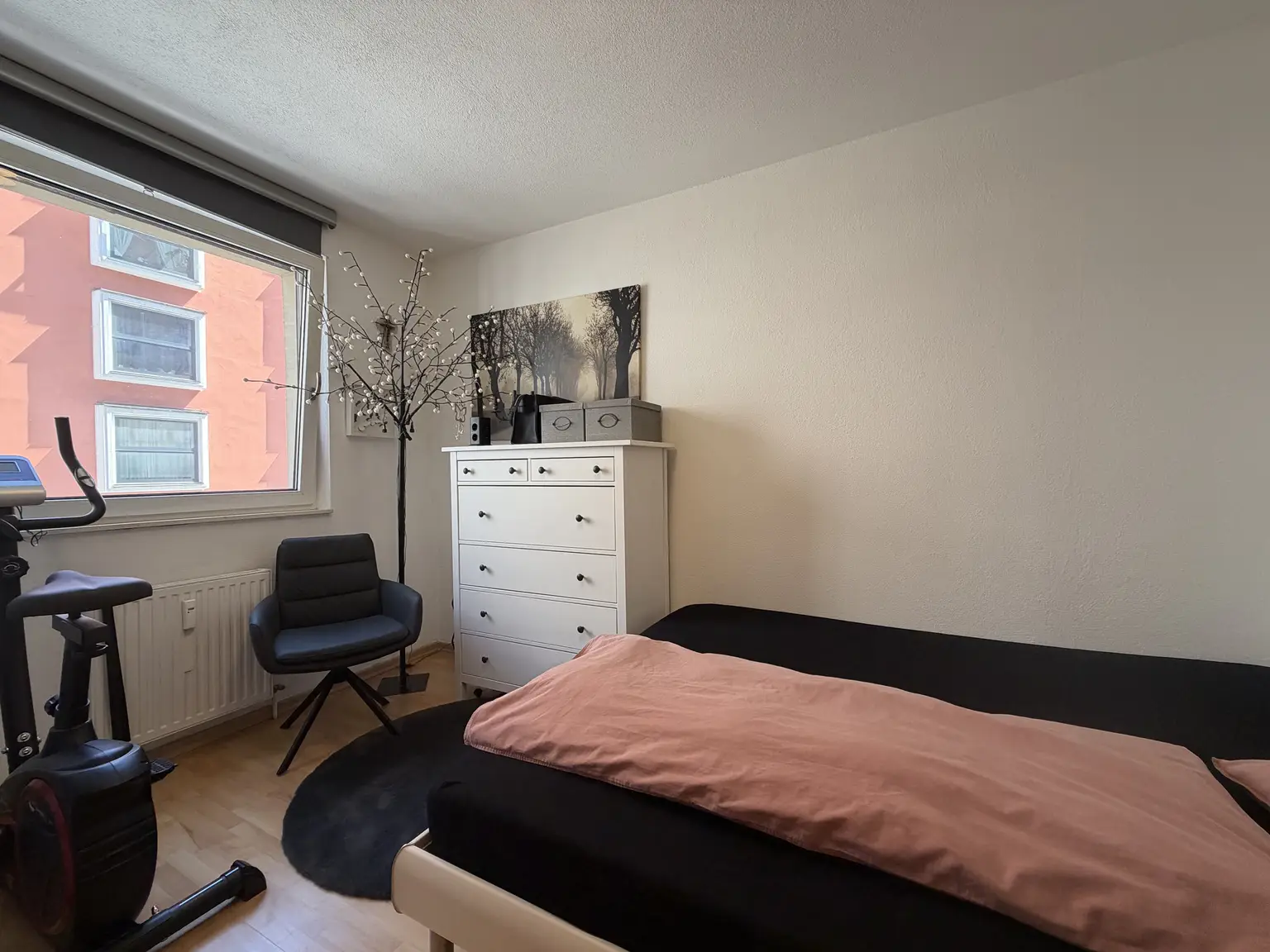 Bild Schlafzimmer 1 Nr. 1.jpg