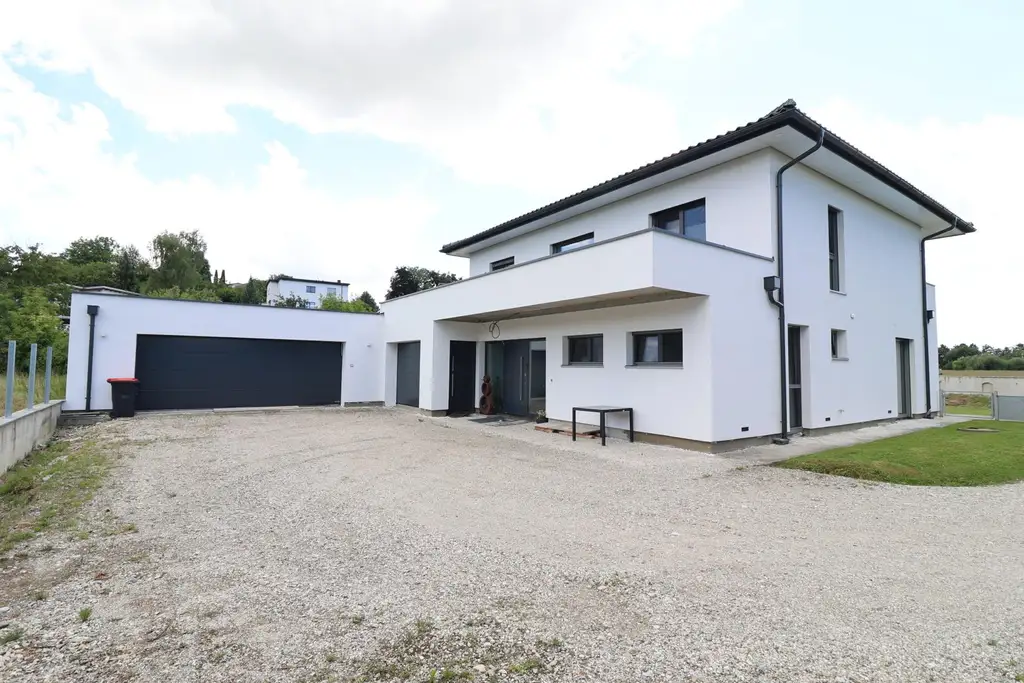 Exklusives Tech-Home mit Vollausstattung!