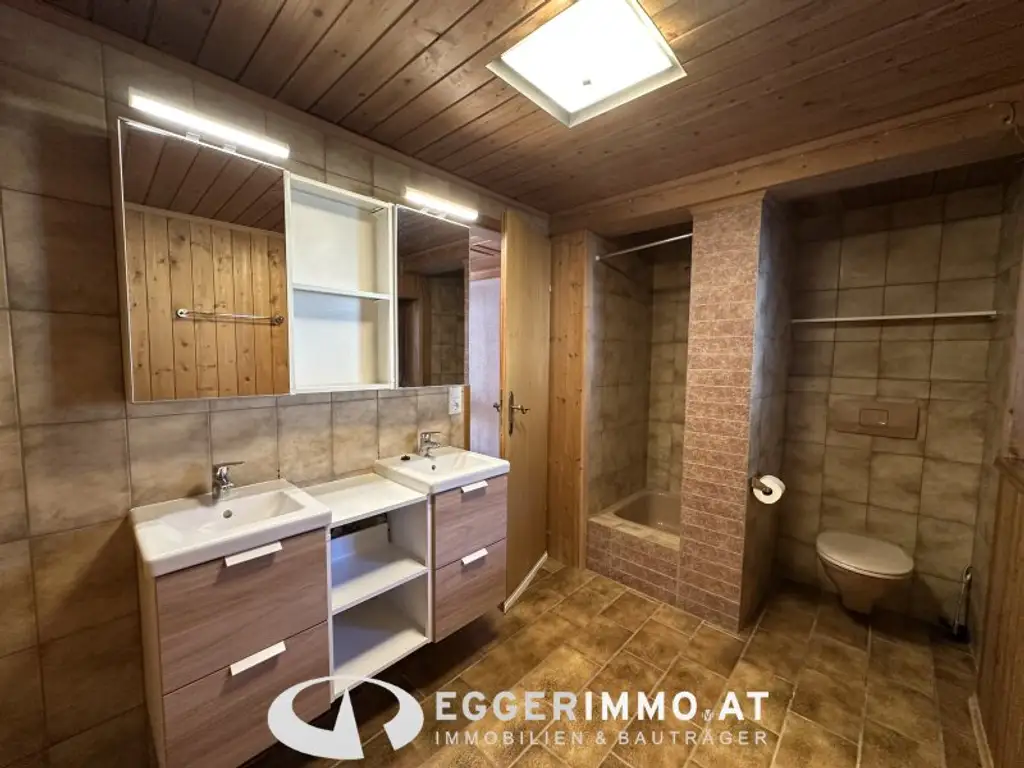 Spacious Detached House with Garconniere in Country House Style with Large Garden for Rent