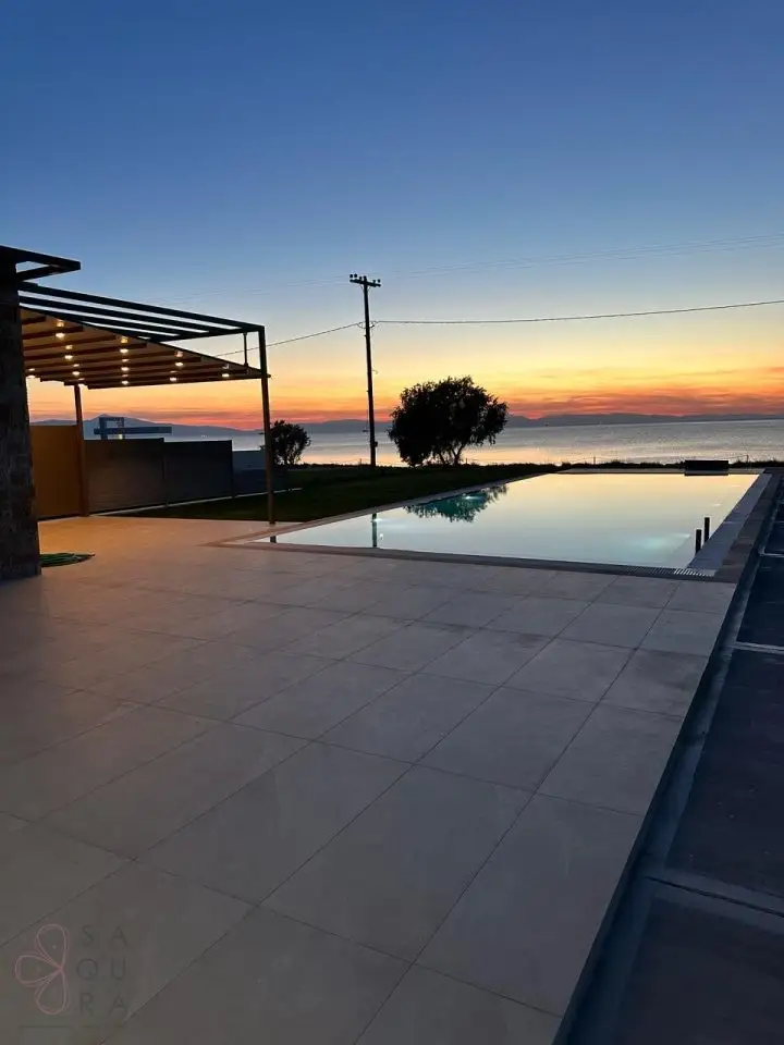 Erste Villa am Ufer – Ihr privates Paradies in Posidi