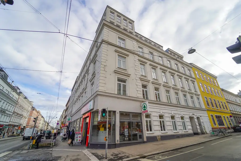 Helles 2 Zimmer - Büro - DG | wenige Schritte entfernt - Straßebahnlinie 46 | Nähe Brunnenmarkt & U6 Thaliastraße