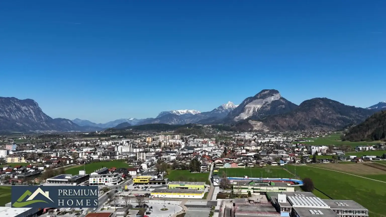 WÖRGL - Baugrund 439 m² - Drohnenaufnahme - Umgebung