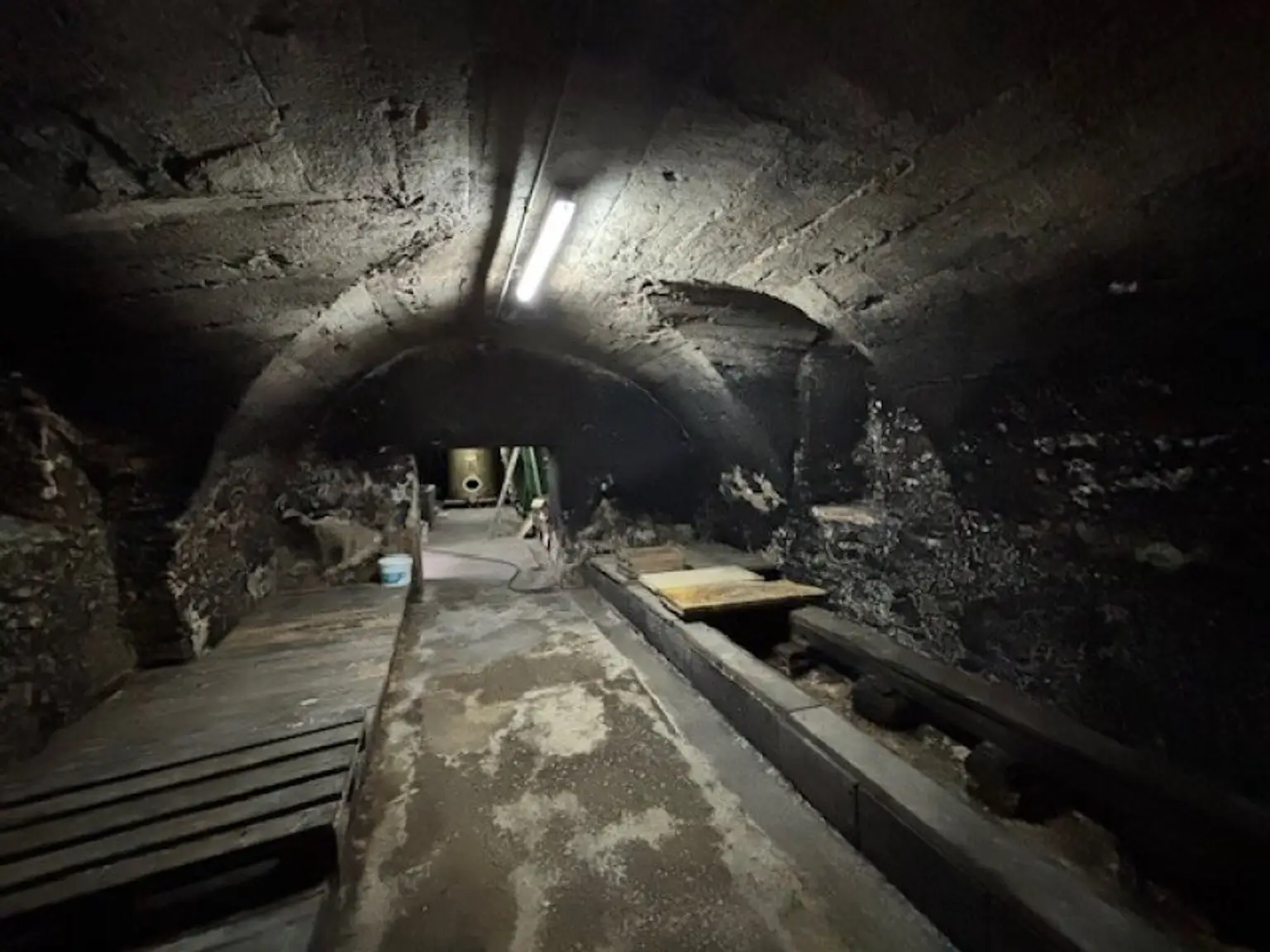 Größzügiges Zweifamilienhaus im Herzen von Breitenbrunn