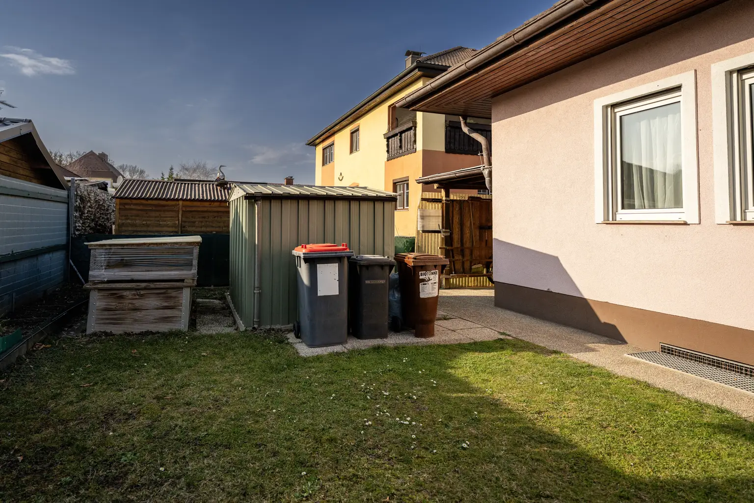 ENTWURF >> Charmantes Einfamilienhaus auf sonnigem Eckgrundstück in Pottendorf 