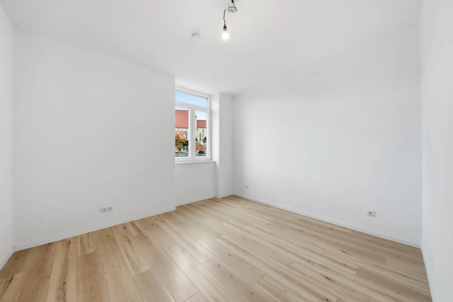 ERSTBEZUG NACH SANIERUNG - 4 Zimmer Wohnung in Eggenburg!