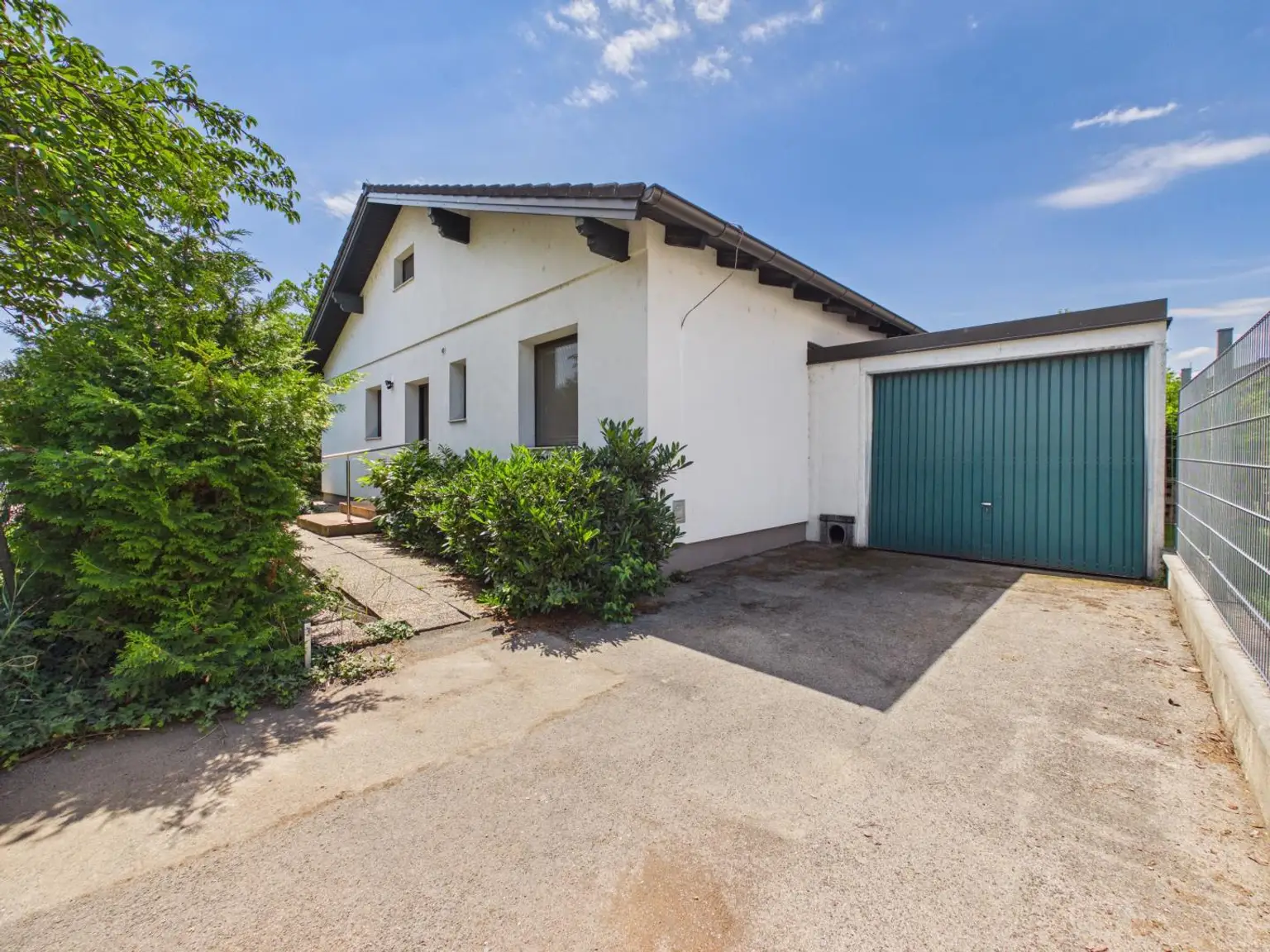 Haus Front